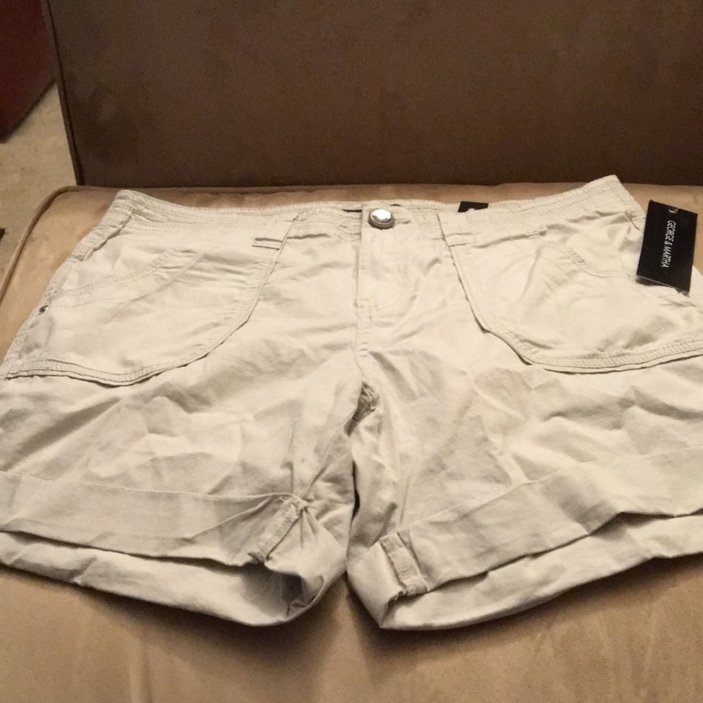 Cute light khaki colored shorts